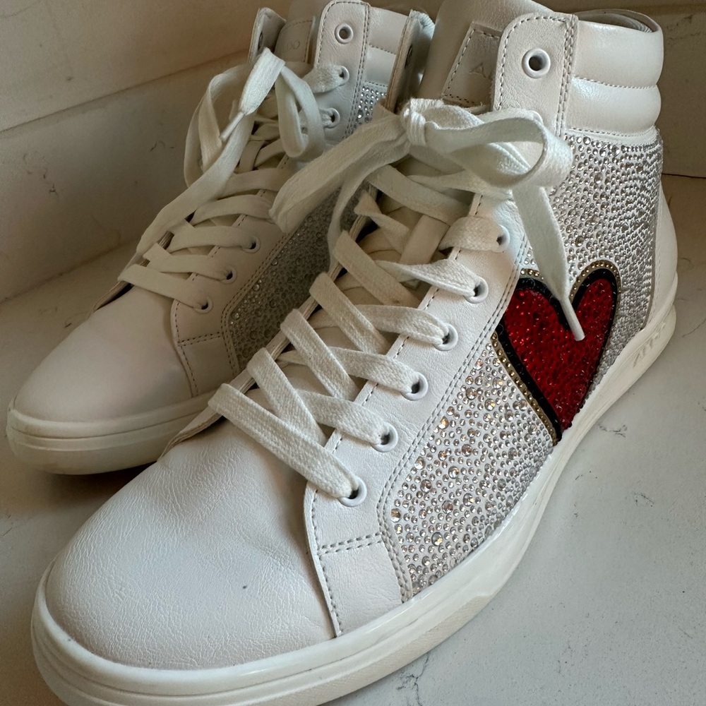 Aldo Men’s NWOT High top sneaker.‎ Sz 11